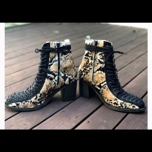 Rare! Free People Ankle Boots Size 37